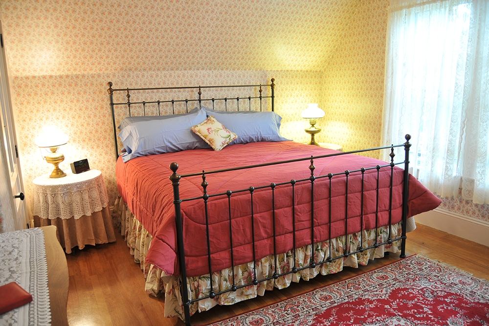 Elia Corti suite with king bed and separate den